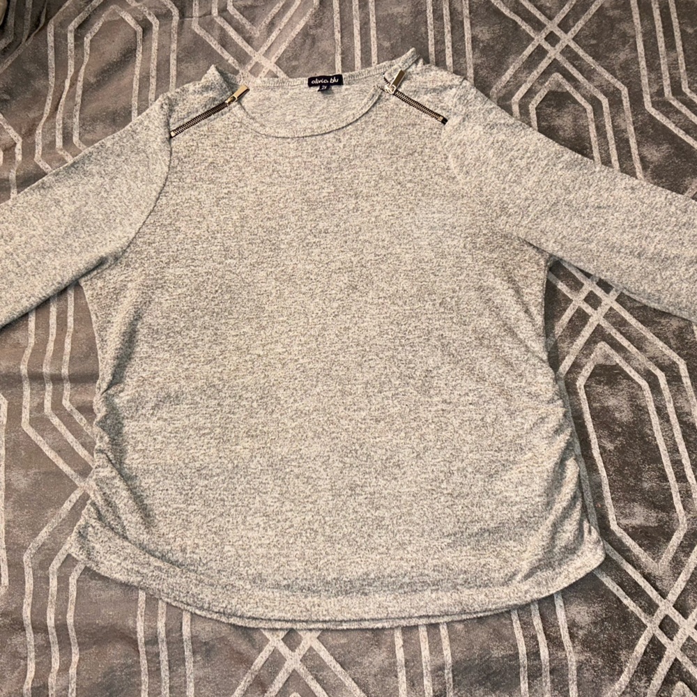 Woman’s long sleeve Tee woman’s work attire